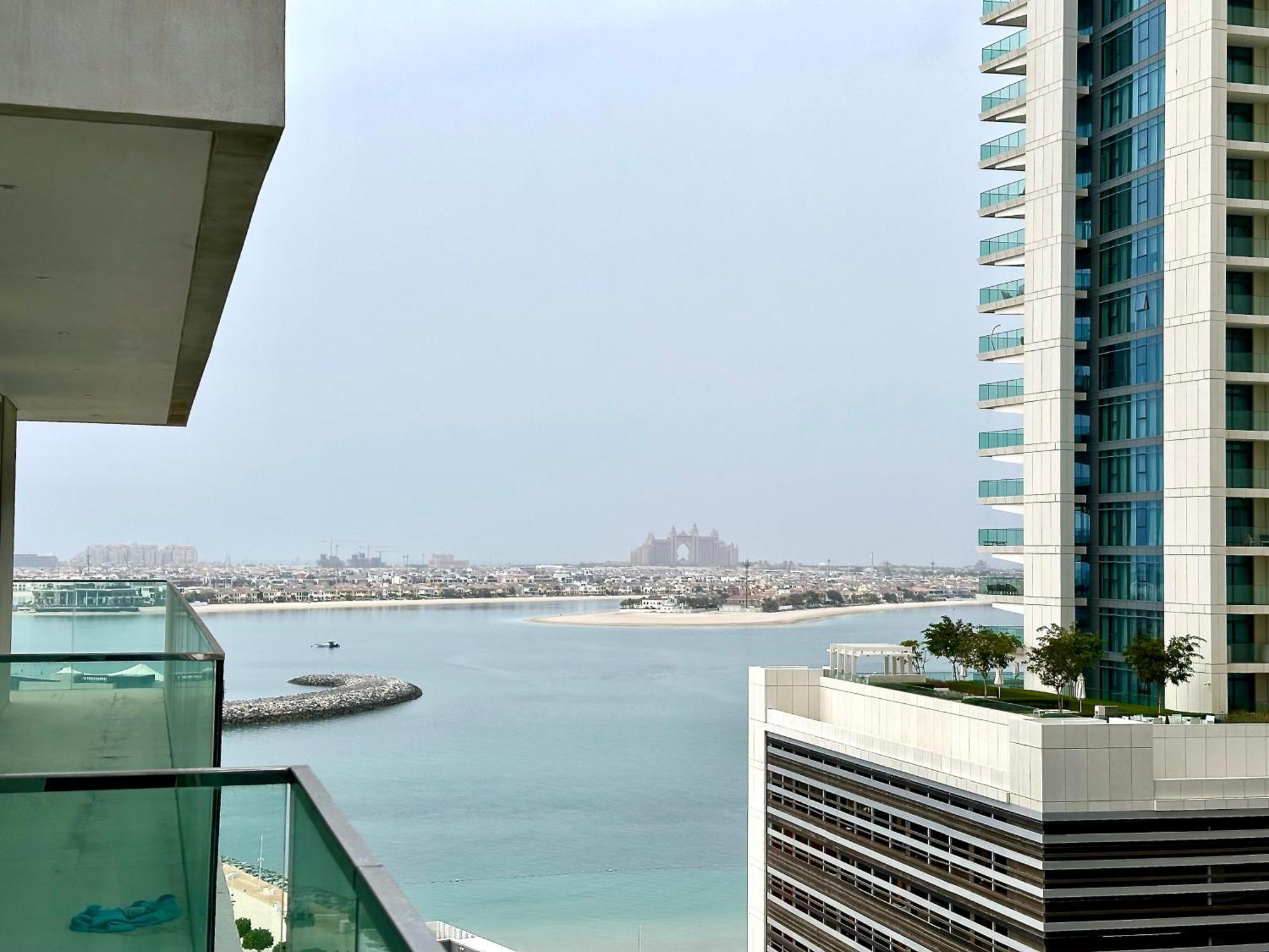 Lux Bnb I Sun Rise Bay I Palm & Sea View Apartment Dubai Ngoại thất bức ảnh