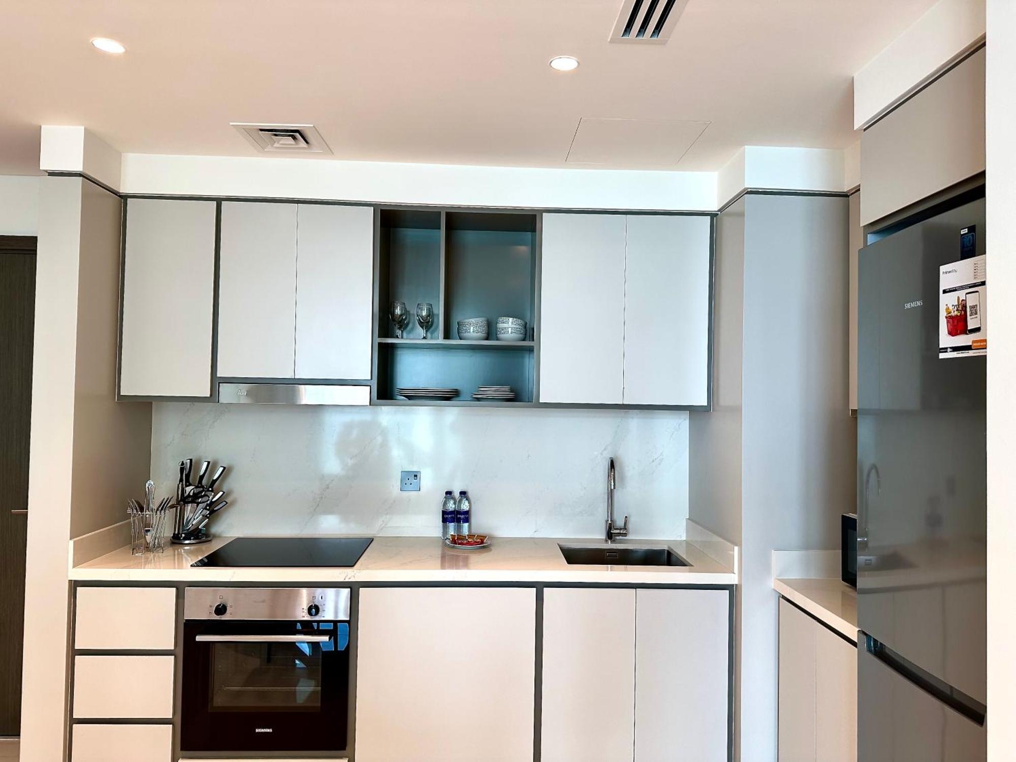 Lux Bnb I Sun Rise Bay I Palm & Sea View Apartment Dubai Ngoại thất bức ảnh