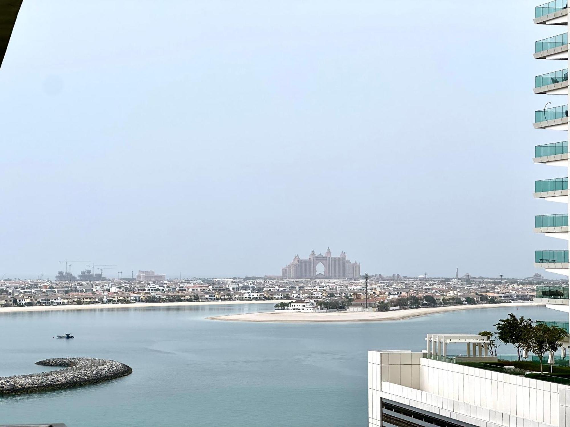 Lux Bnb I Sun Rise Bay I Palm & Sea View Apartment Dubai Ngoại thất bức ảnh