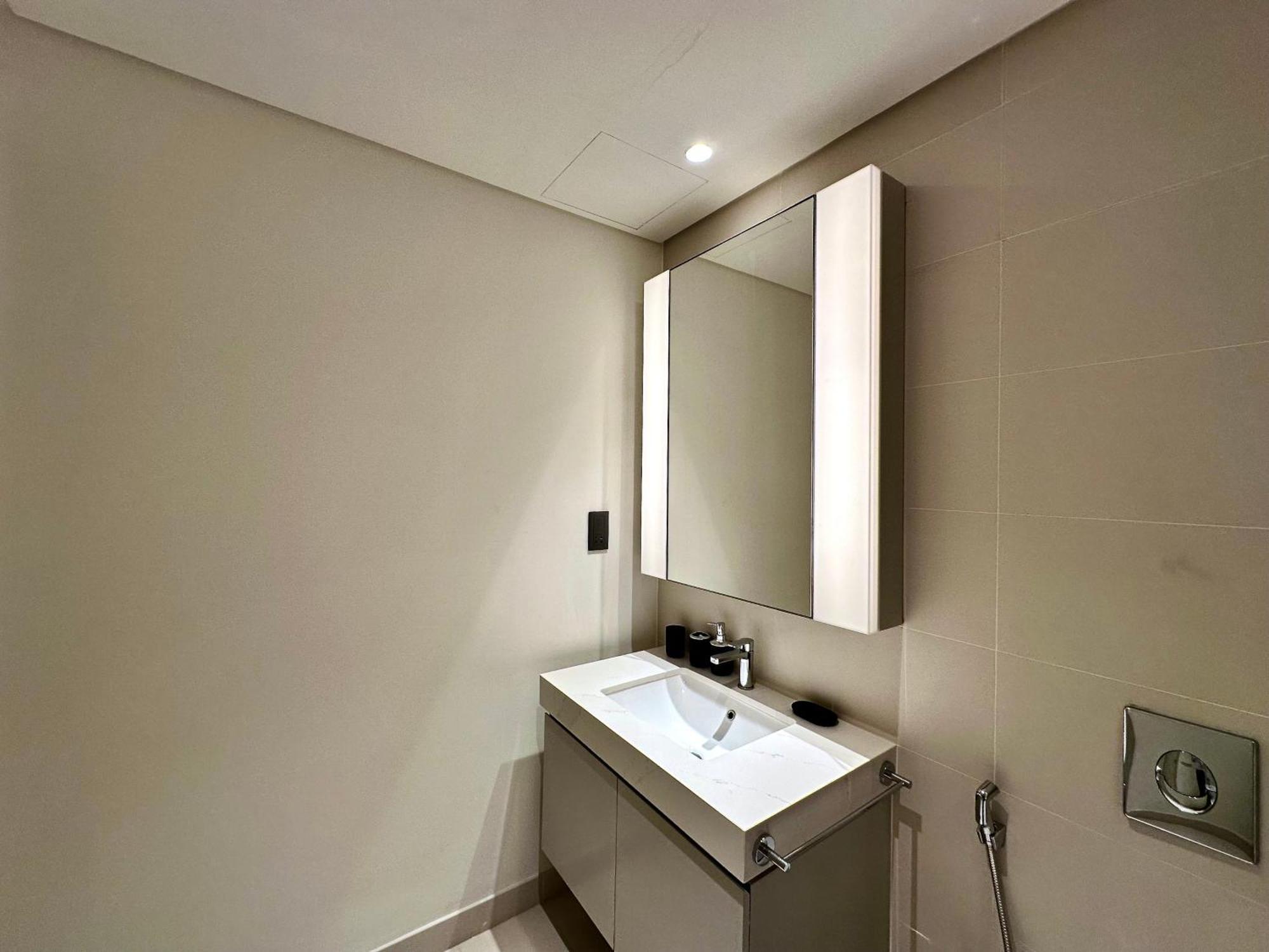 Lux Bnb I Sun Rise Bay I Palm & Sea View Apartment Dubai Ngoại thất bức ảnh