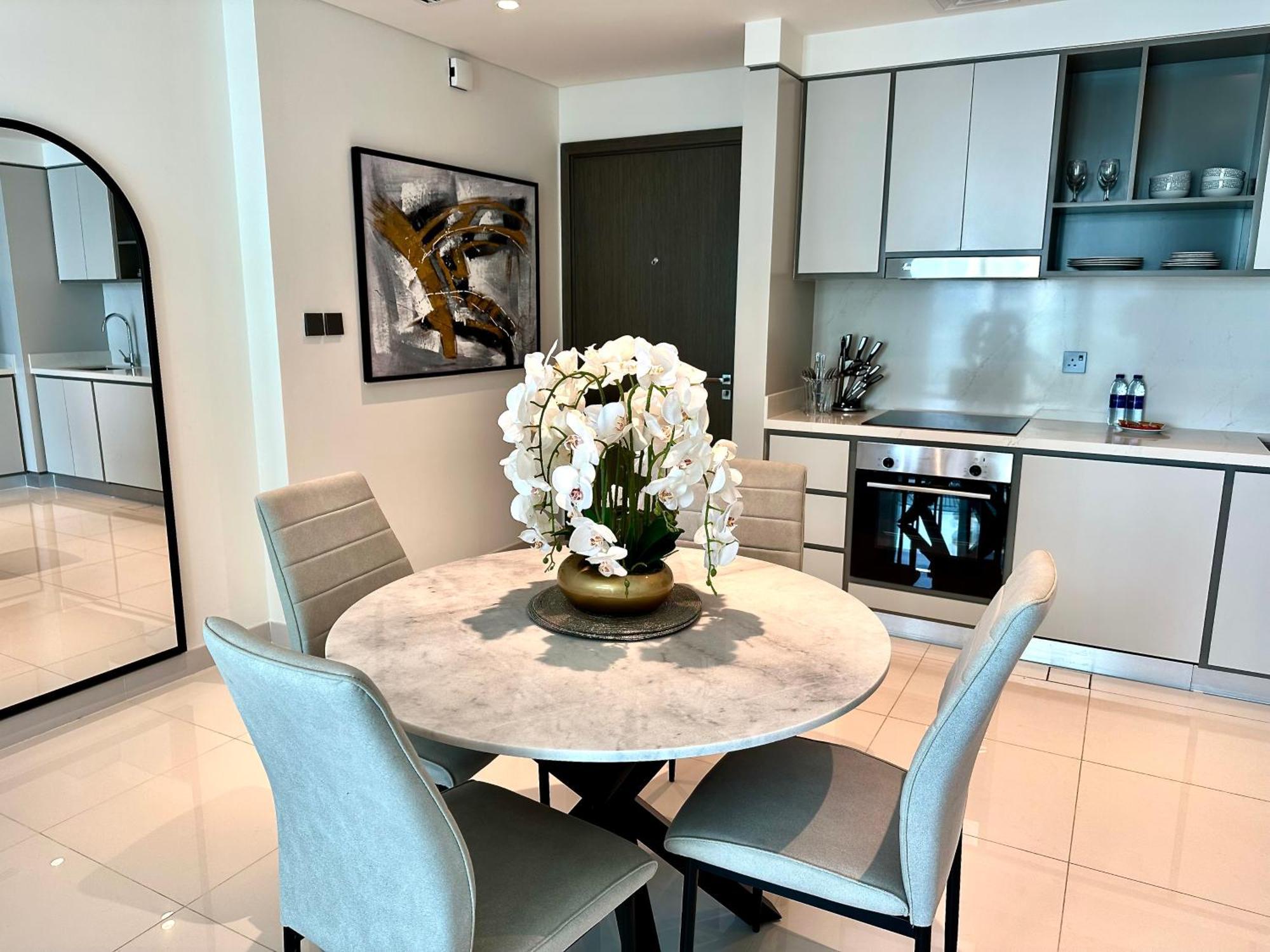 Lux Bnb I Sun Rise Bay I Palm & Sea View Apartment Dubai Ngoại thất bức ảnh