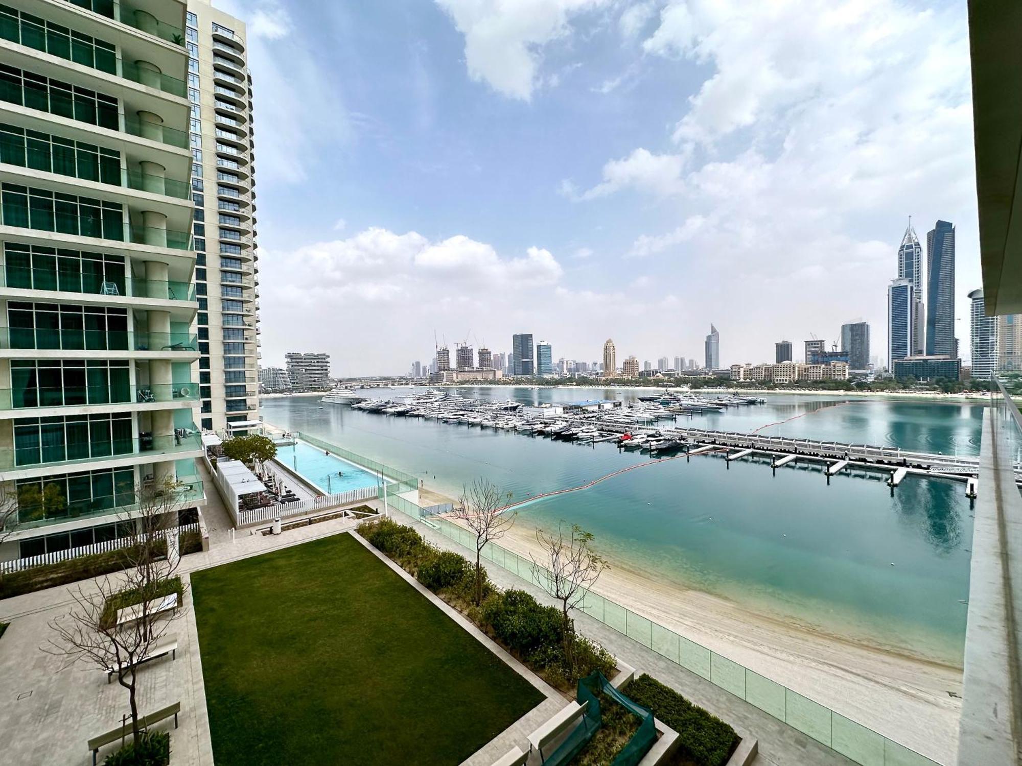 Lux Bnb I Sun Rise Bay I Palm & Sea View Apartment Dubai Ngoại thất bức ảnh