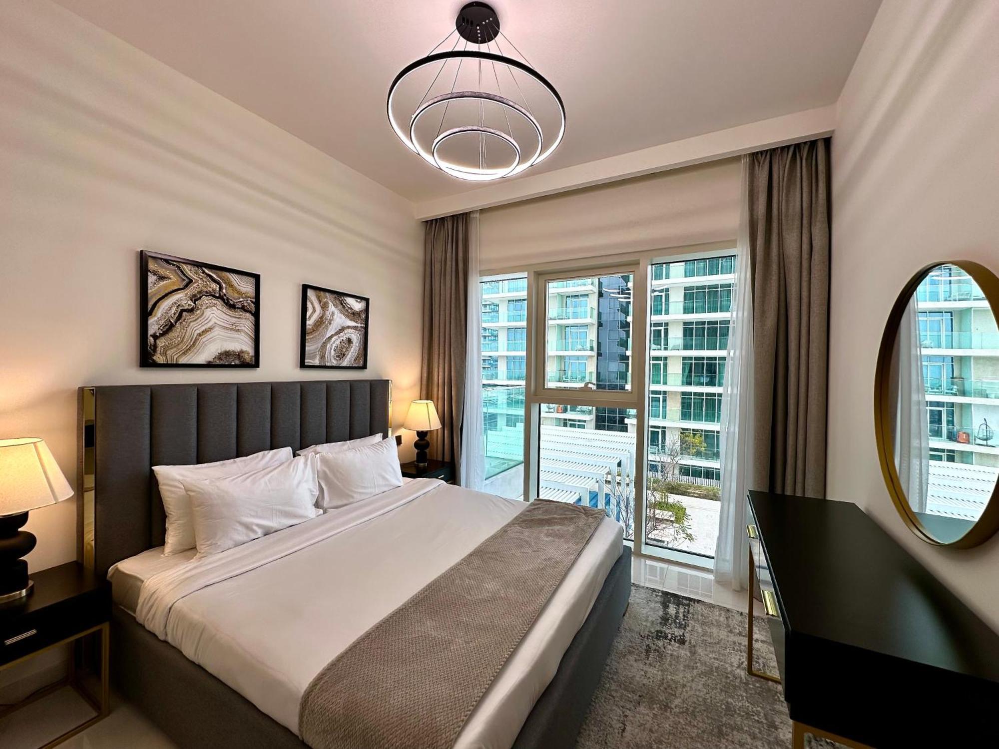 Lux Bnb I Sun Rise Bay I Palm & Sea View Apartment Dubai Ngoại thất bức ảnh